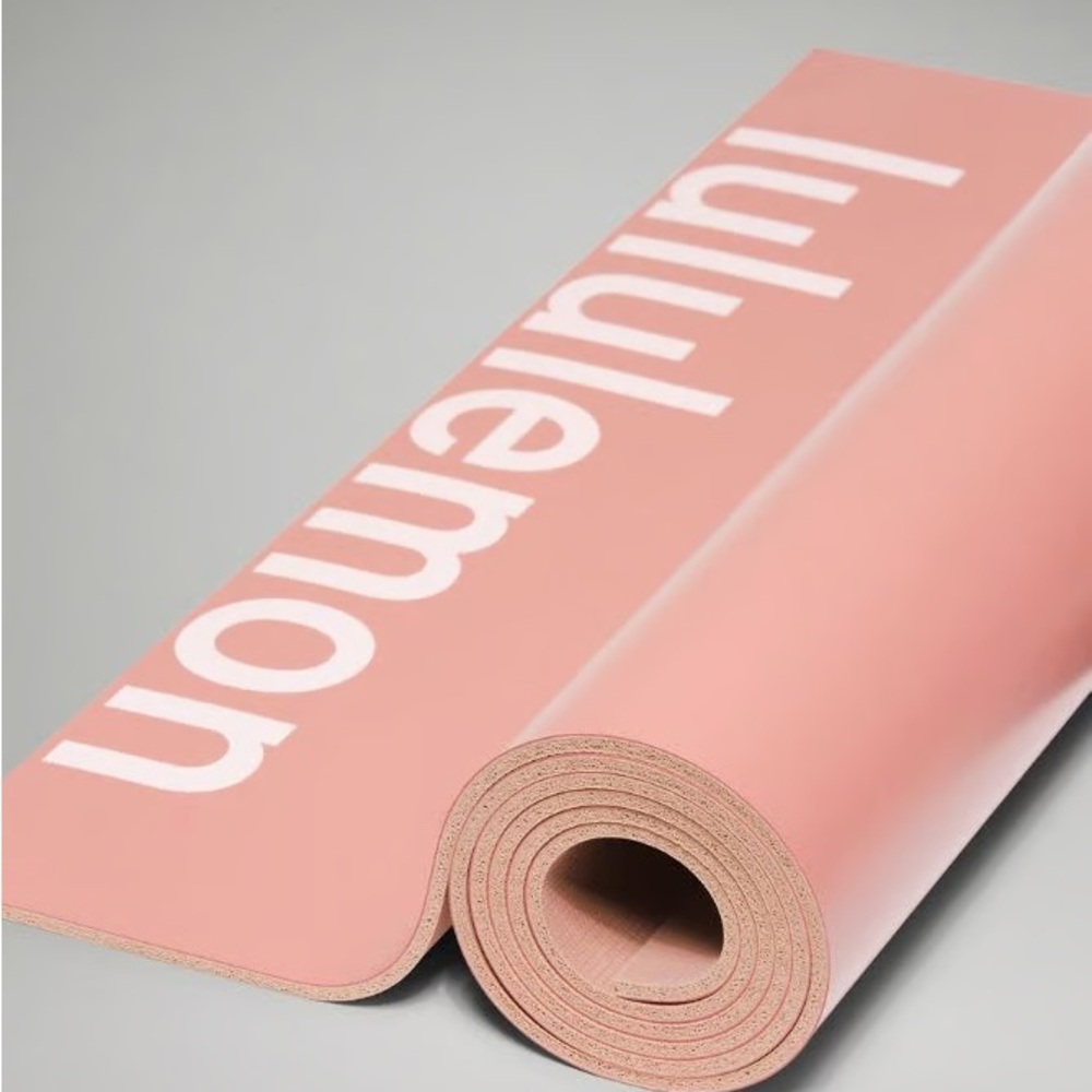 Rare Lululemon The Reversible Mat 5mm Chalky Rose / Pink Mist Wordmark